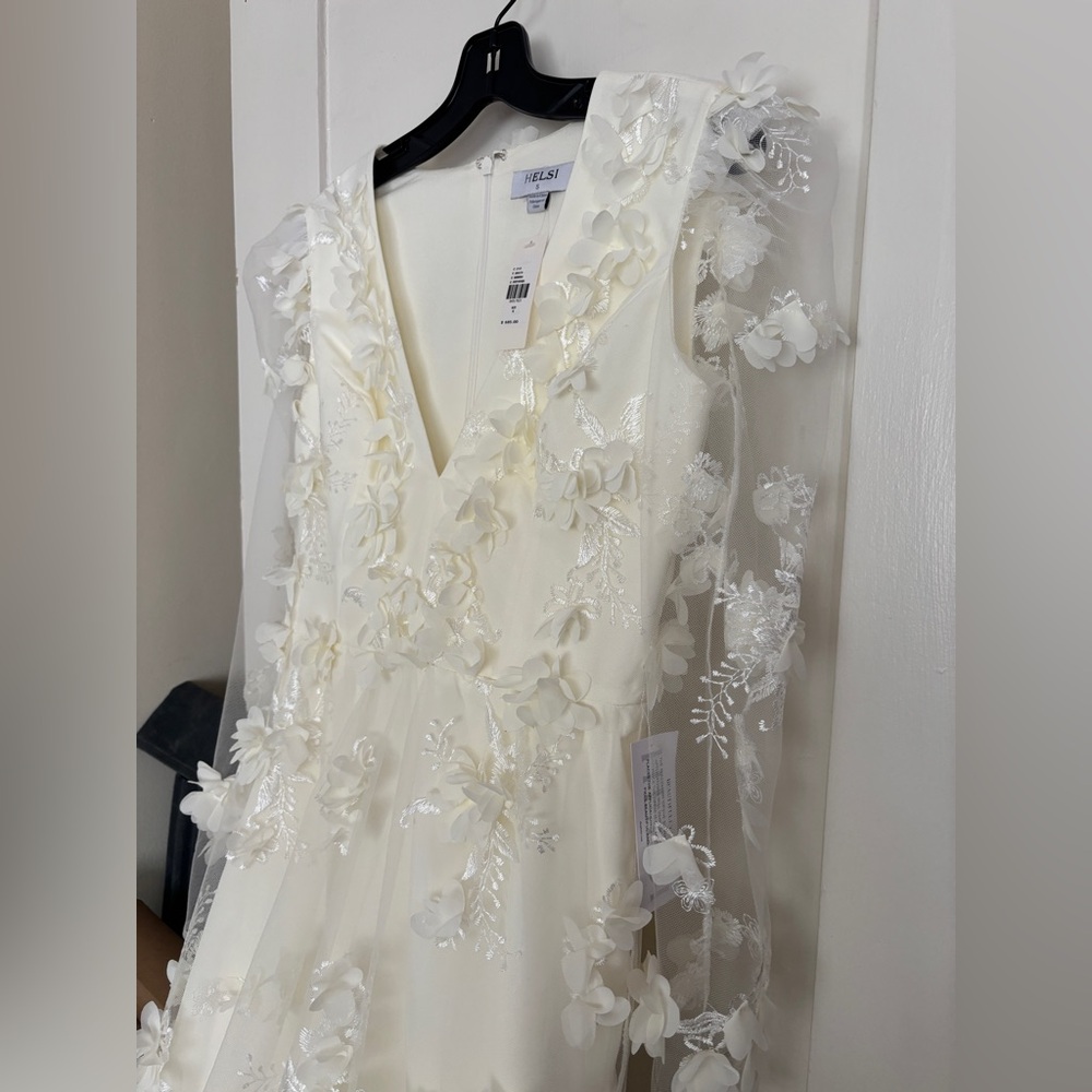 BRAND NEW/NEVER WORN Anthropologie Helsi Long-Sleeve V-Neck Floral Maxi Dress - Picture 8 of 10